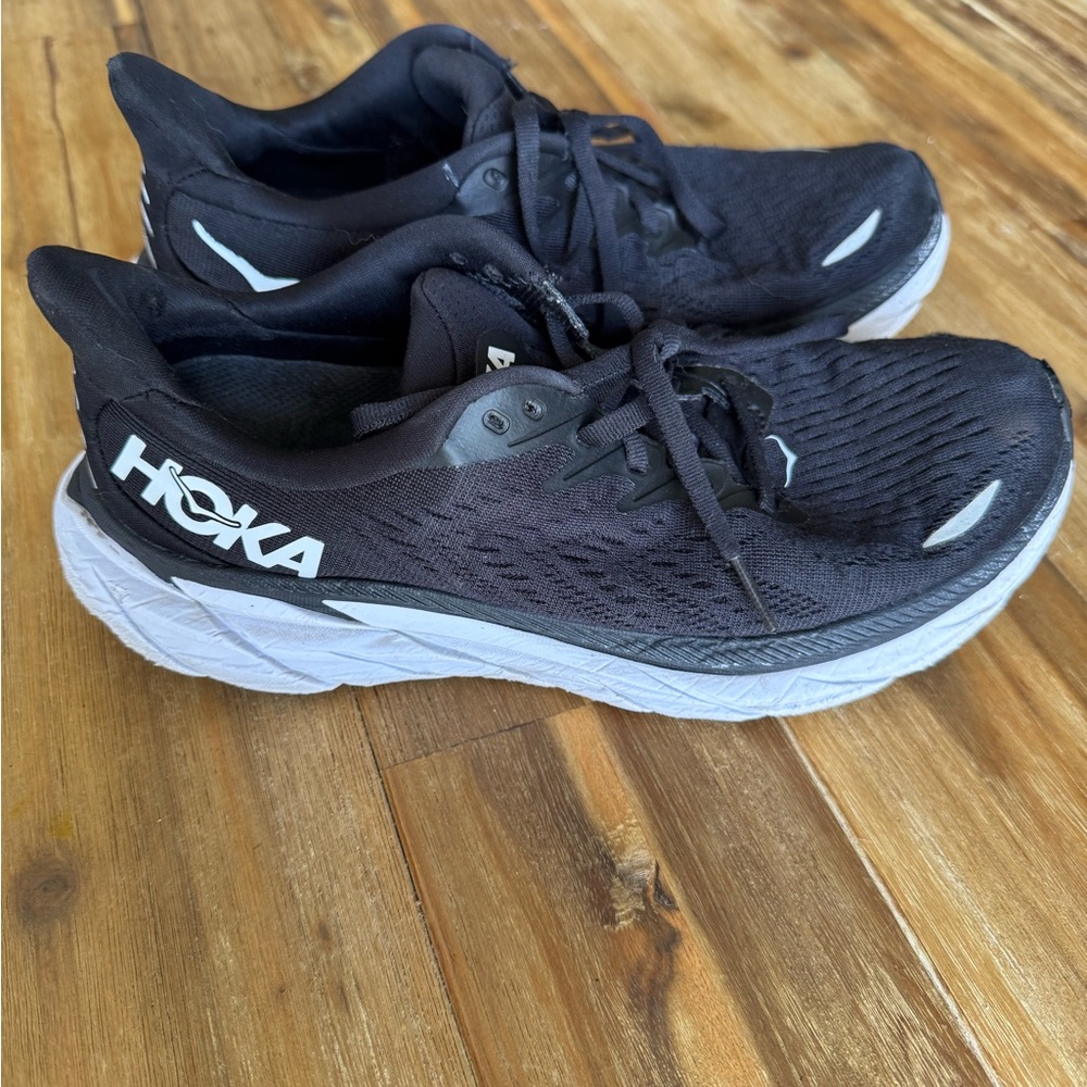 Hoka Clifton 8 Running Shoes